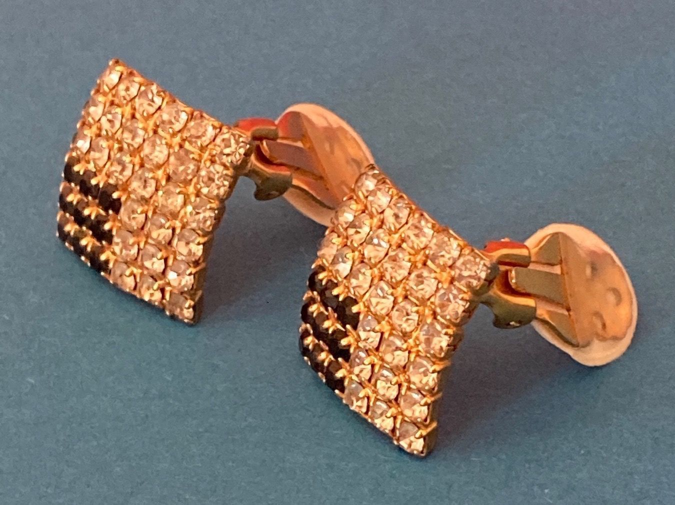 Ohrringe & -stecker: Quadratische Ohrringe Schwarz und weiß – Gebraucht aus Laufen von Trendmarket 7