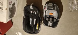 Babyschale mit Isofix-Base