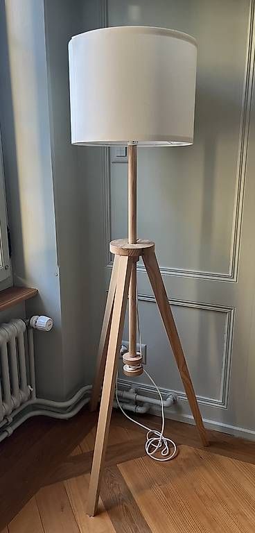 Lampes: Stehlampe – D'occasion à Bern par kristinamelanie