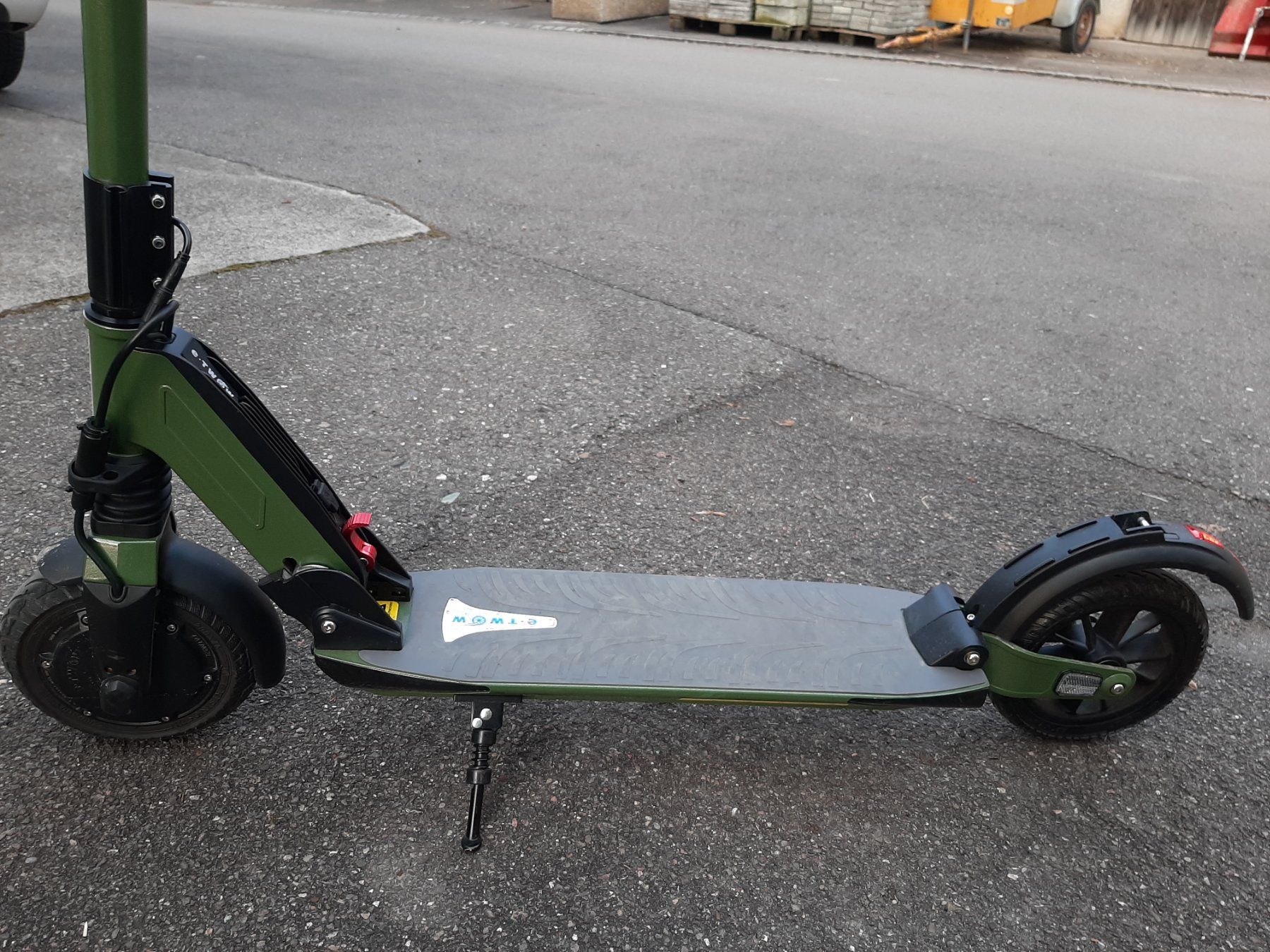 Elektromobile: E -Scooter Booster – Neu (gemäss Beschreibung) aus Eggenwil von familiegehrig 2