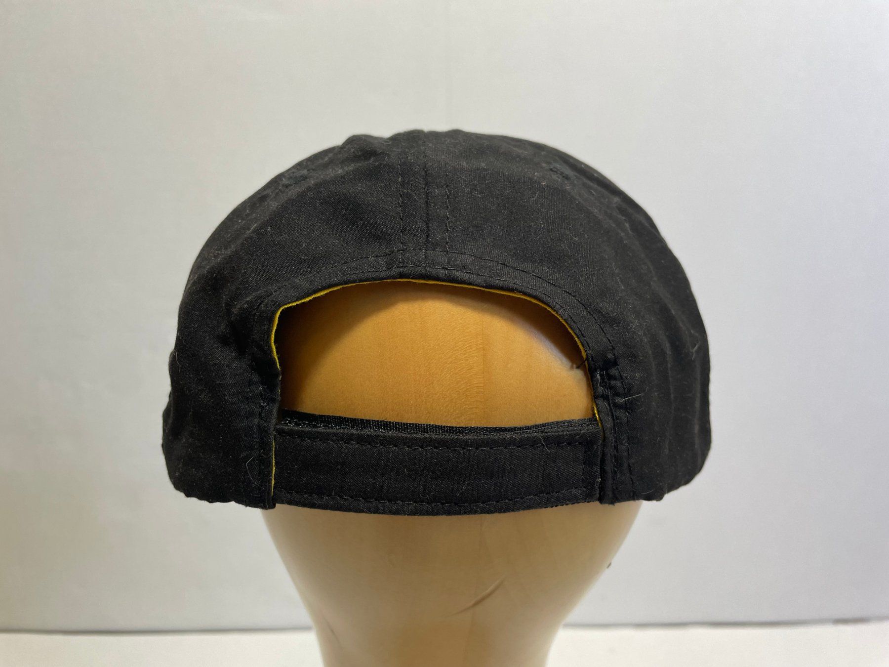 Chapeaux, bonnets & casquettes: Vintage Y2K Isostar Mütze Kappe – D'occasion à Zürich par le_souk 2