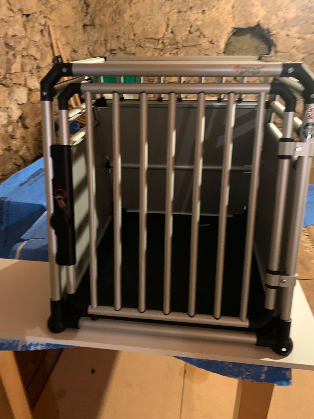 4pets Cages, transport & sécurité: Hundebox – D'occasion à Frick par fbr_yrj8