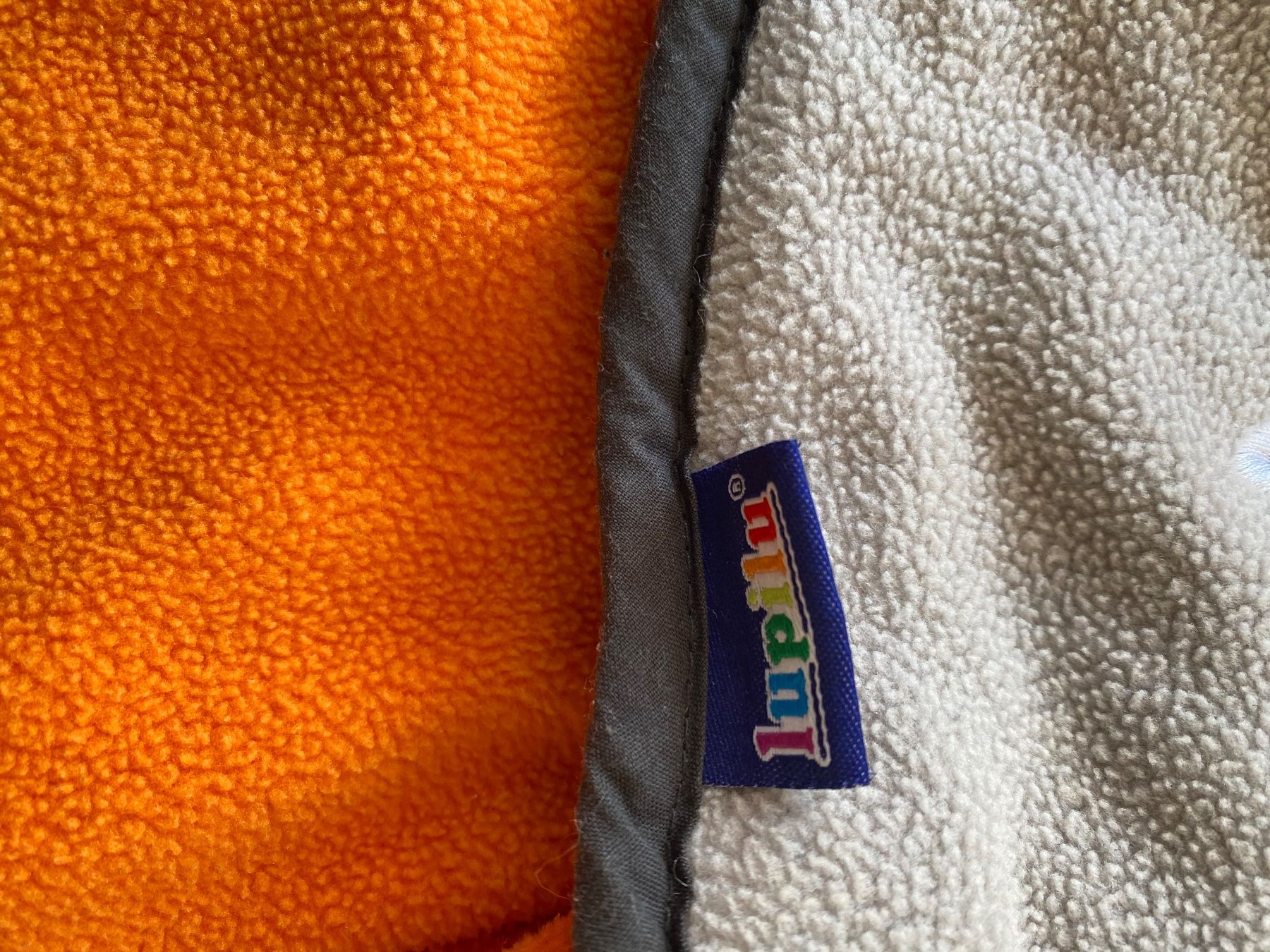 Coperte: Herzige Einschlagdecke warm – Usato da Trachslau venduto da RetoM1982 1