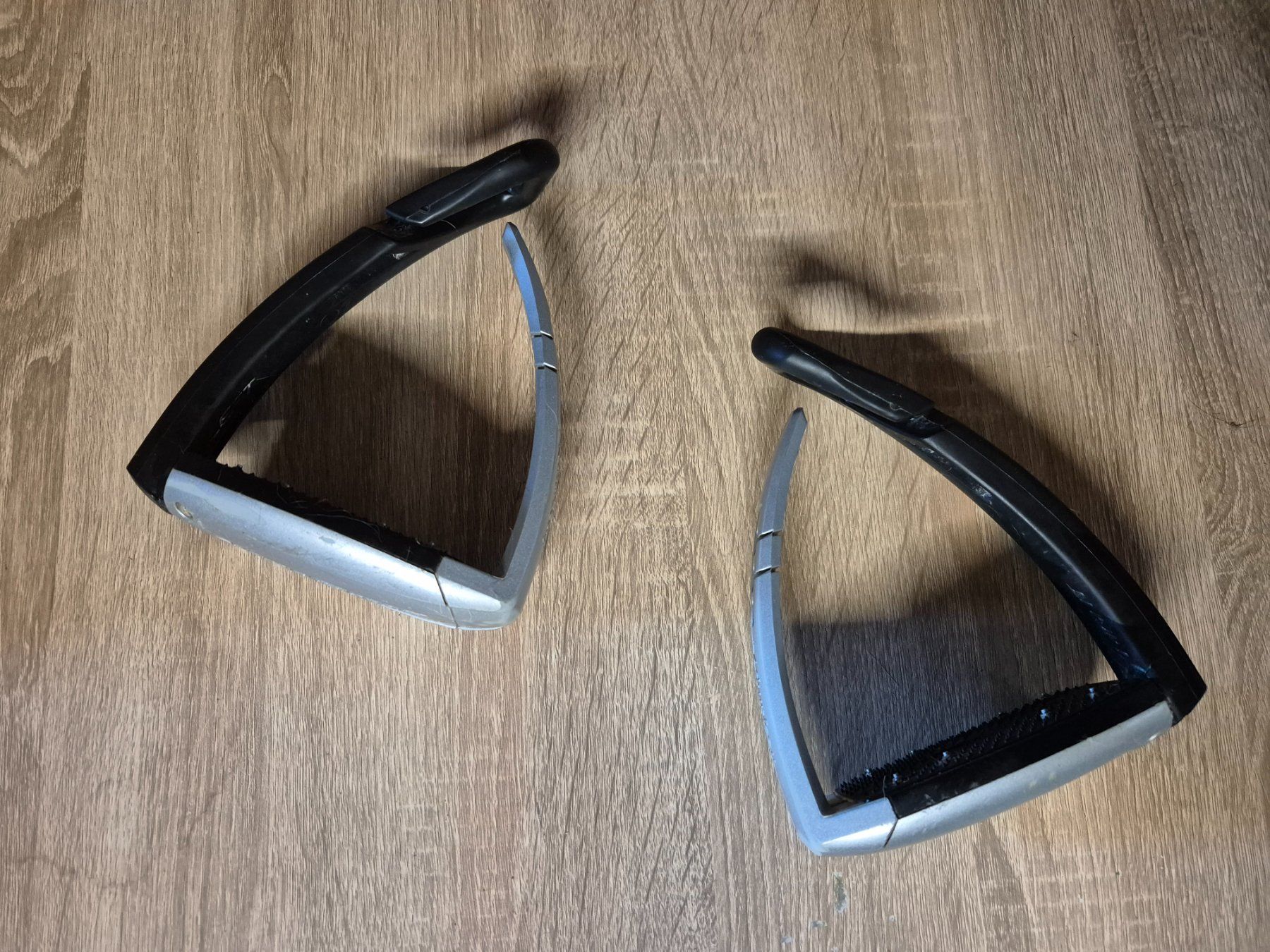 Selle & Accessori: FreeJump Steigbügel 12cm – Nuovo (secondo la descrizione) da Meggen venduto da Orrinka20