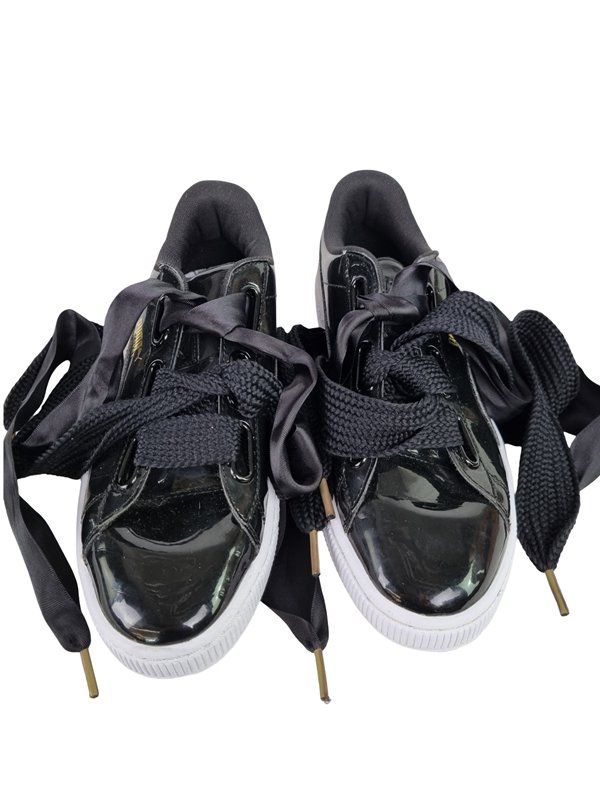 Puma Scarpe da donna: PUMA BASKET Schuhe Grösse 39 – Usato da Wangen b. Olten venduto da Restwert_Wangen
