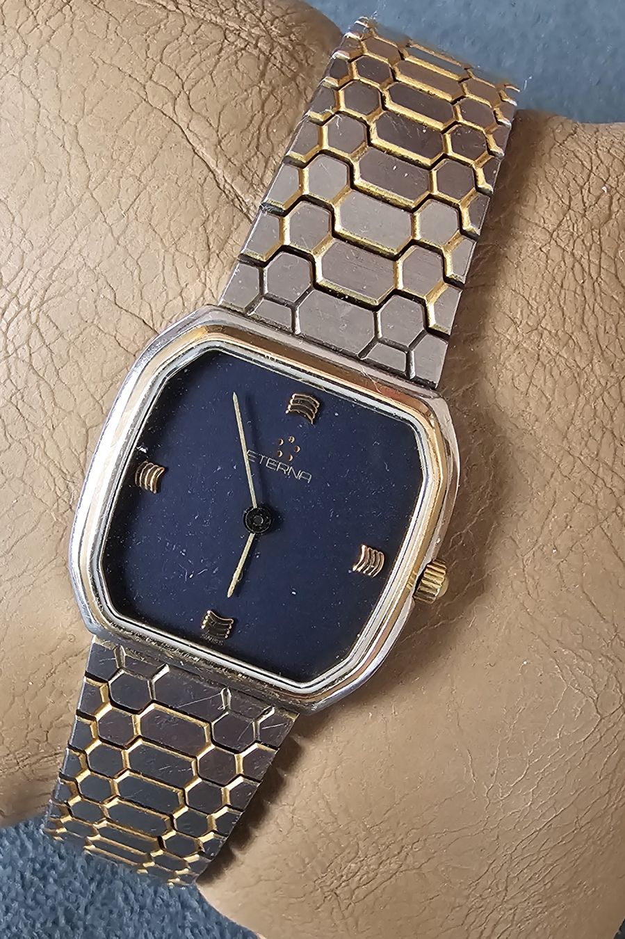 Eterna Uhren: ETERNA Swiss Made Elegante Damenuhr – Gebraucht aus Speicher von Swisswtch