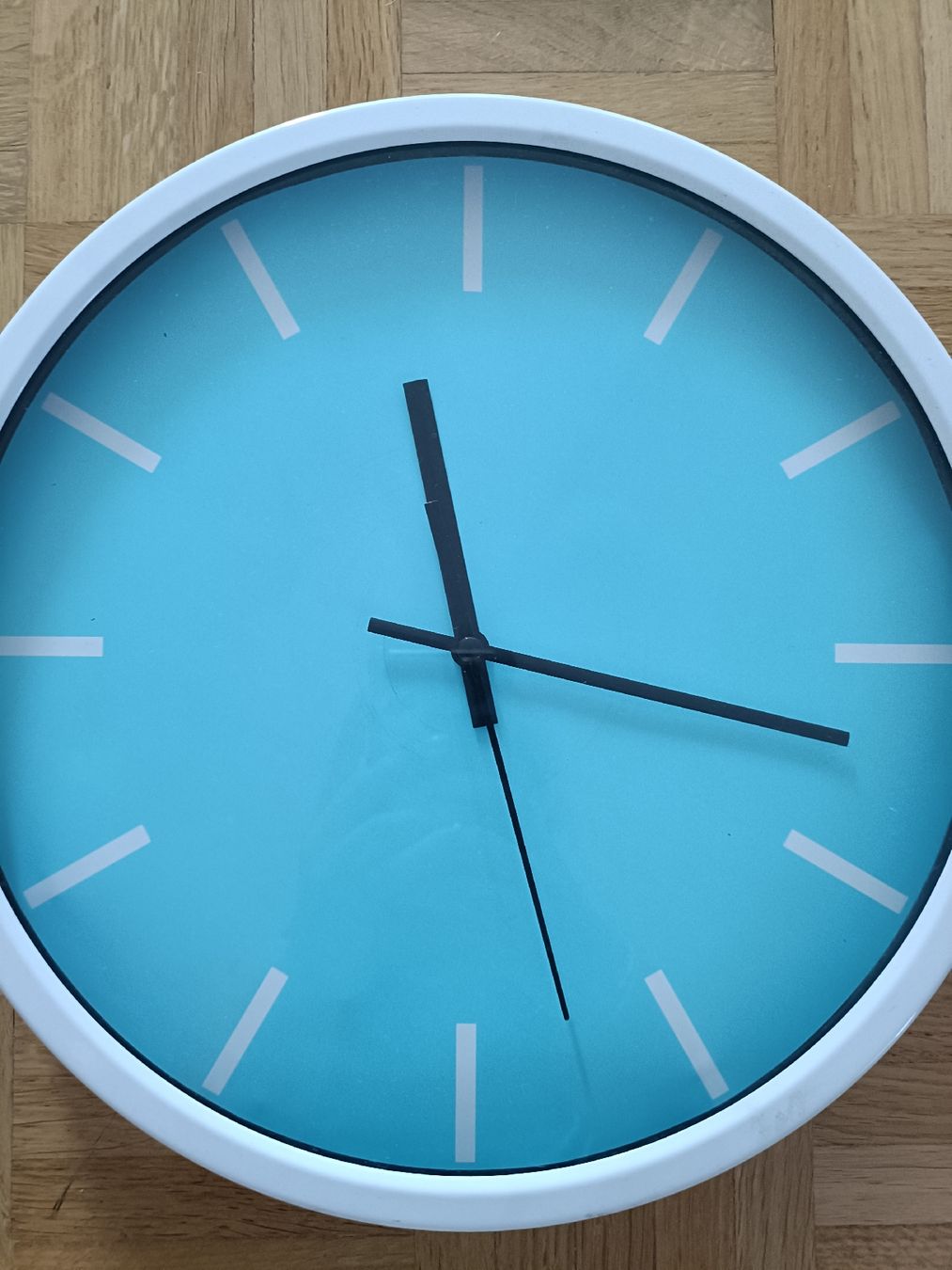 Alle Dekorationen: Wanduhr 30cm Durchmesser – Gebraucht aus Dübendorf von Me_sa 1