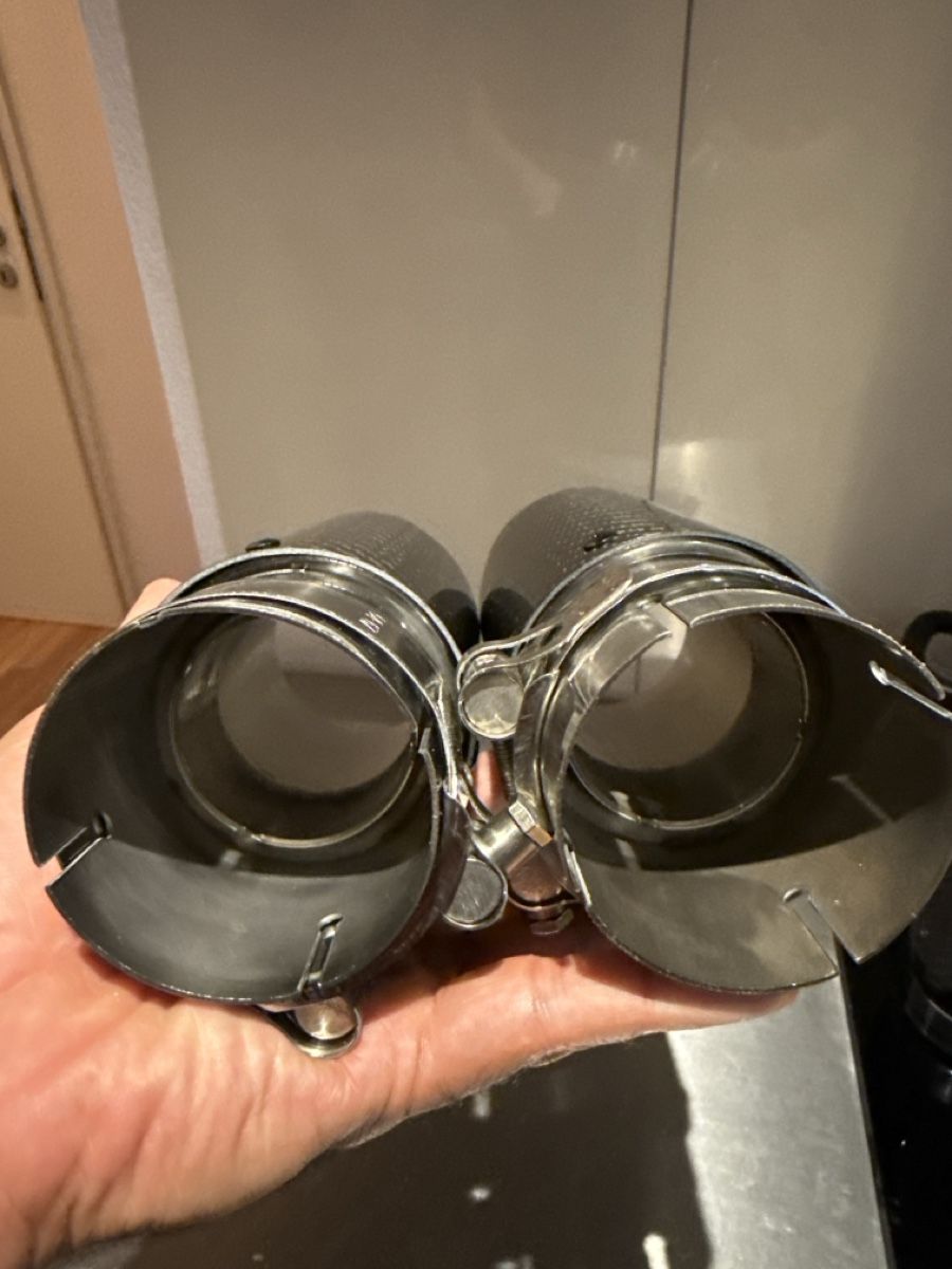 BMW Auspuffanlagen: BMW Auspuffblende / Endrohrblende – Neu (gemäss Beschreibung) aus Flawil von alexi85 1