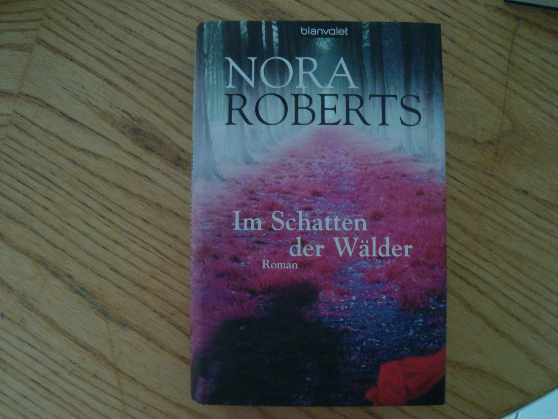Libri: Nora Roberts (3 Bücher) – Usato da Aesch LU venduto da wysshan 1