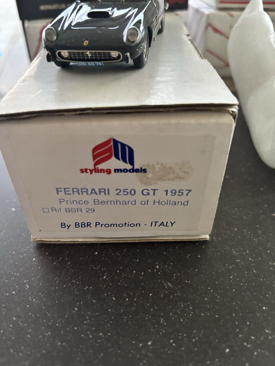BBR Models Modellini d'auto: BBR Ferrari 250GT Prinz Bernhard – Nuovo e nell'imballaggio originale da Ettiswil venduto da Voyager-13 2