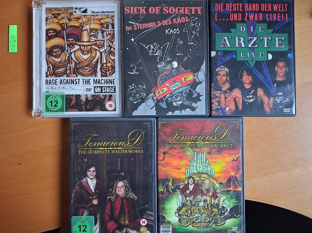 Tutti i DVDs: 5 Musik-DVDs – Usato da Niederönz venduto da bea_fn77
