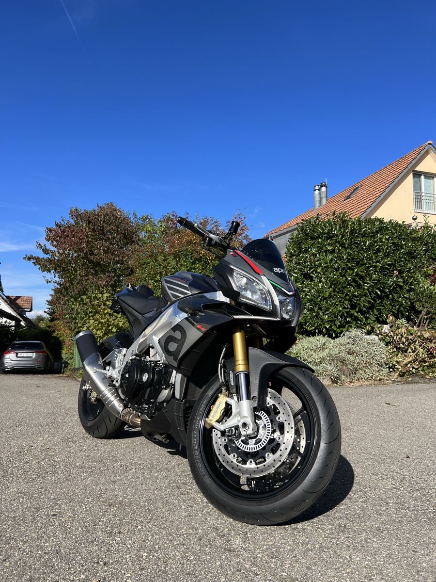 Aprilia Strada: Aprilia Tuono V4 1100 – Usato da Embrach venduto da Dmoney