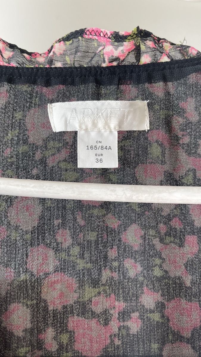 Arket Vestiti: Arket Floral Dress, Size 36 – Nuovo (secondo la descrizione) da zug venduto da Inaar 2