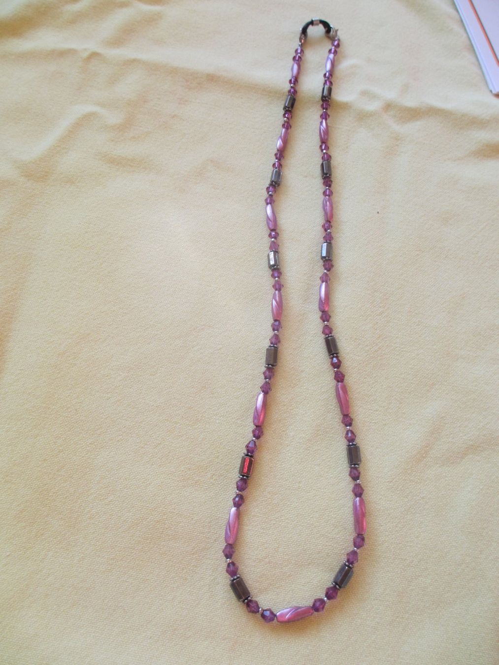 Catenine: Hübsche Halskette mit lila Perlen – Nuovo (secondo la descrizione) da Herisau venduto da fan_h9qj 1