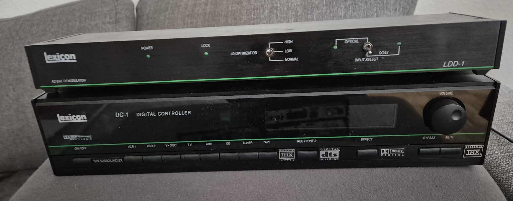 Lexicon Equalizzatori: Lexicon DC1 CP3+ THX EX, DTS, DOLBY DIGITAL, Modulator – Usato da Zürich venduto da Sunstar7