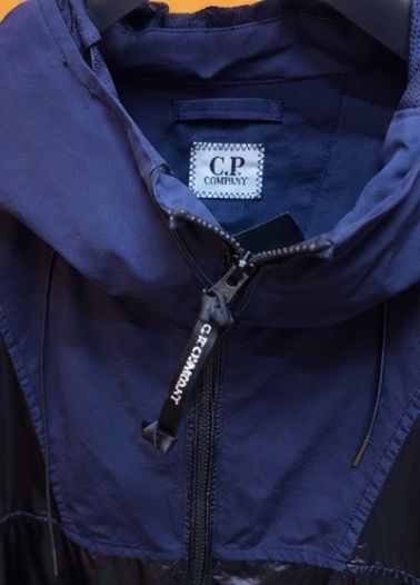 CP Company Giacche: C.P. Company Jacket Lens XL Total Eclipse – Nuovo e nell'imballaggio originale da Massagno venduto da PAKINVV 2