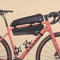 Sacoche Tailfin Long TopTube 2.2L