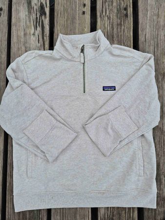 Patagonia Quarter Zip Pullover beige