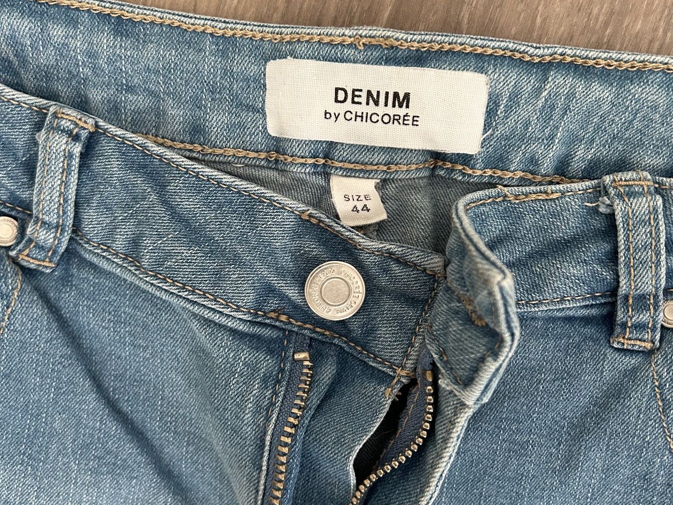Jeans: Damenjeans Gr. 44 – Usato da Obergösgen venduto da Andre118 1