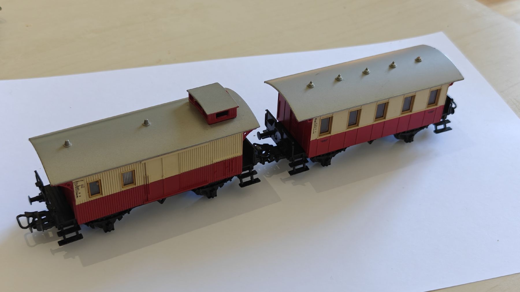 Märklin Modellini di ferrovie: jeu de 2 wagon Märklin – Usato da Peseux venduto da dobdive 2