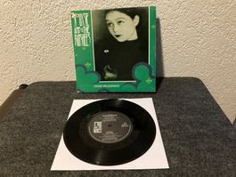 Siouxsie And The Banshees - Dear Prudence