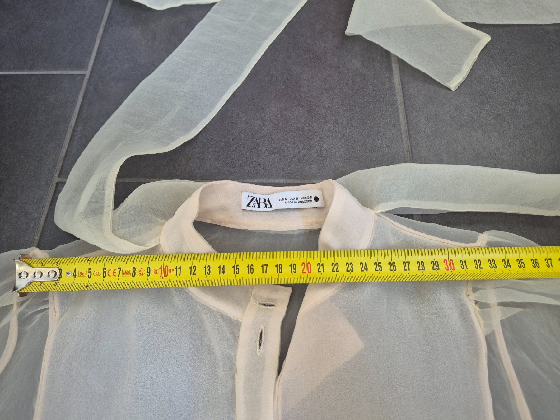 Zara Blusen: Zara sheer ivory blouse size S – Gebraucht aus Zürich von monadiederich 3