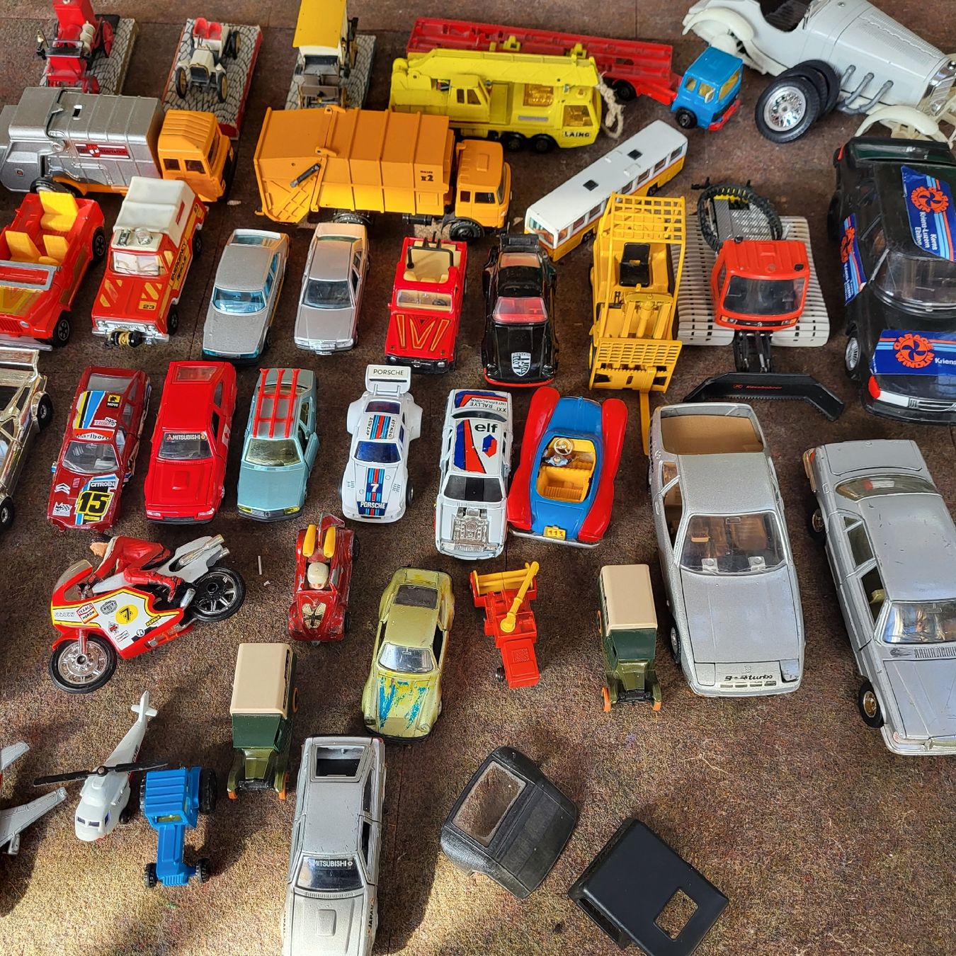 Modellini d'auto: Lot Autos – Usato da Kägiswil venduto da Megafi56 2