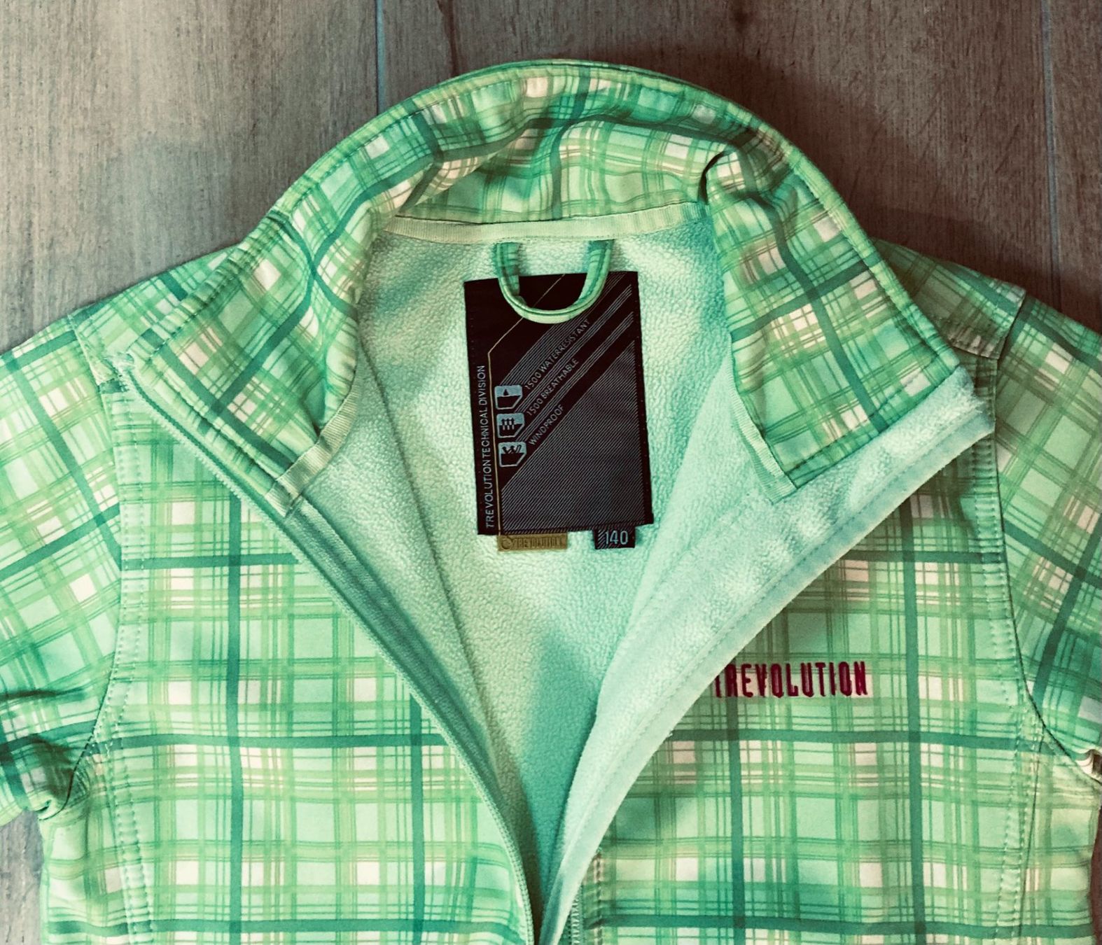 Trevolution Giacche: The Revolution Softshell Jacke, Gr. 140, grün – Usato da Zuzwil SG venduto da Zaubertipps 1