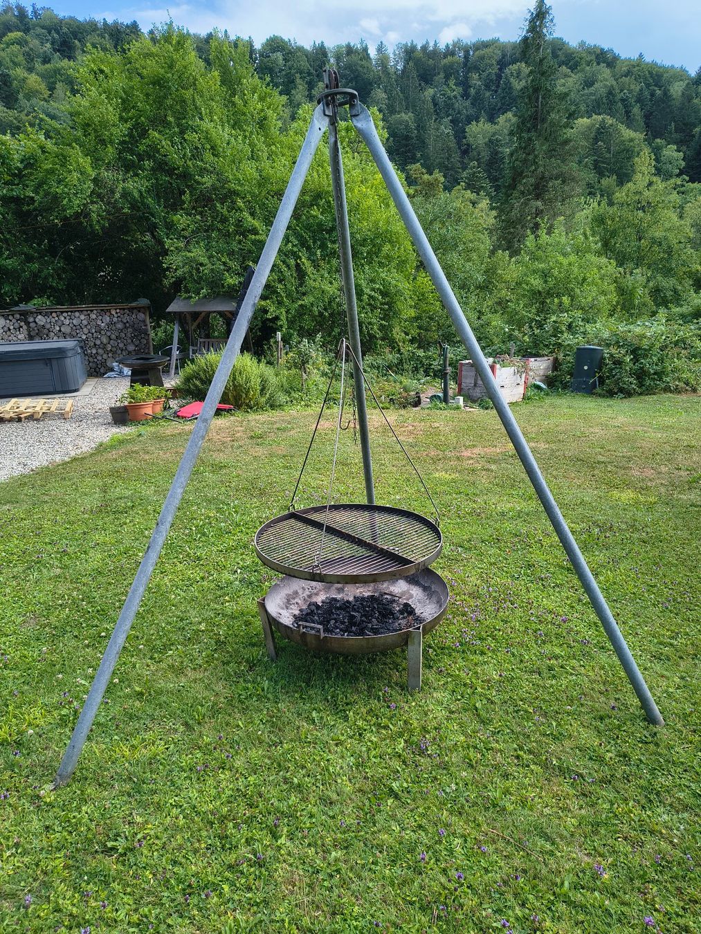 Grils: Schwenkgrill / Feuerschale, Ø 80 cm – D'occasion à Wila par Aegetswil