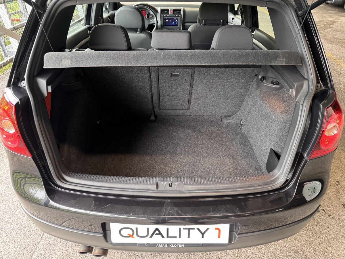 VW Automobili: VW Golf 5 GTI Automat DSG – Usato da Mettmenstetten venduto da John_8 8