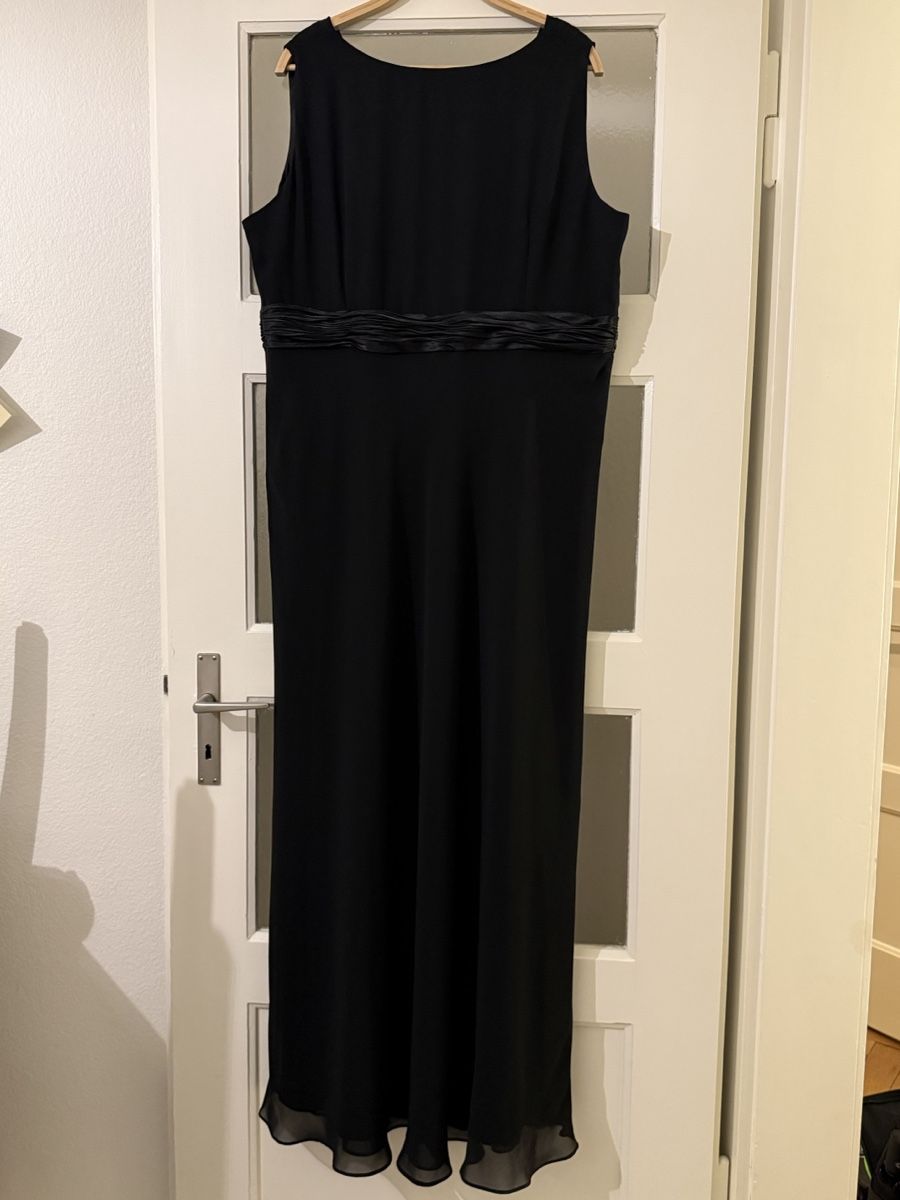 Robes: Schwarzes Kleid, Grösse 50/52 – Neuf (Voir description) à Basel par zukk_ 1