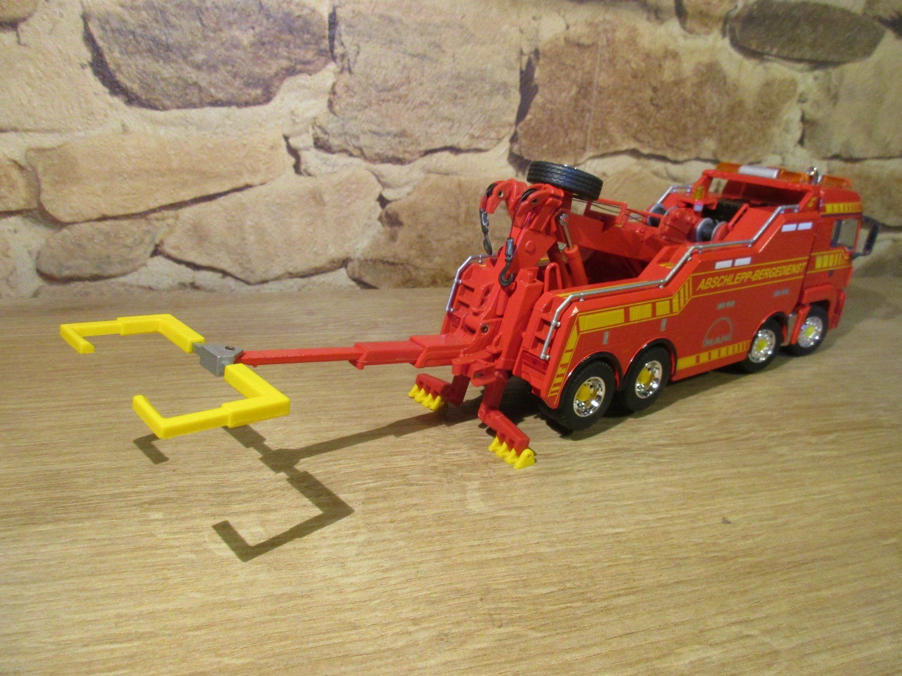 Conrad Kit di modellismo & Modellini statici: Conrad  1:50   MAN Abschleppwagen – Usato da Ennetmoos venduto da Truckdiver 8