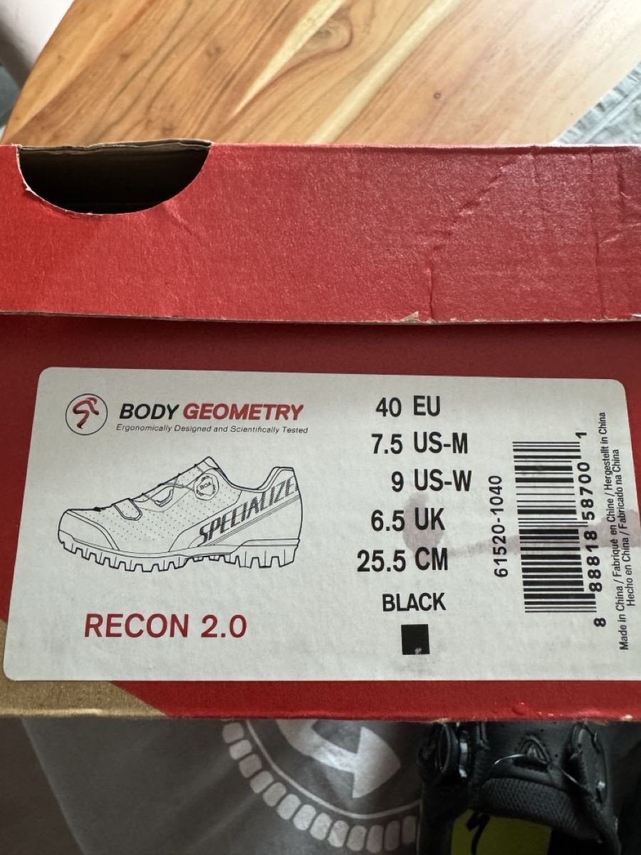 Herrenschuhe: Specialized Recon 2.0 Schuhe schwarz Grösse 40 EU – Gebraucht aus Luterbach von caduff68