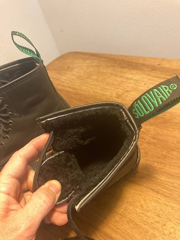 Scarpe da uomo: Solovair Boots Unisex – Usato da schaffhausen venduto da bryli 1
