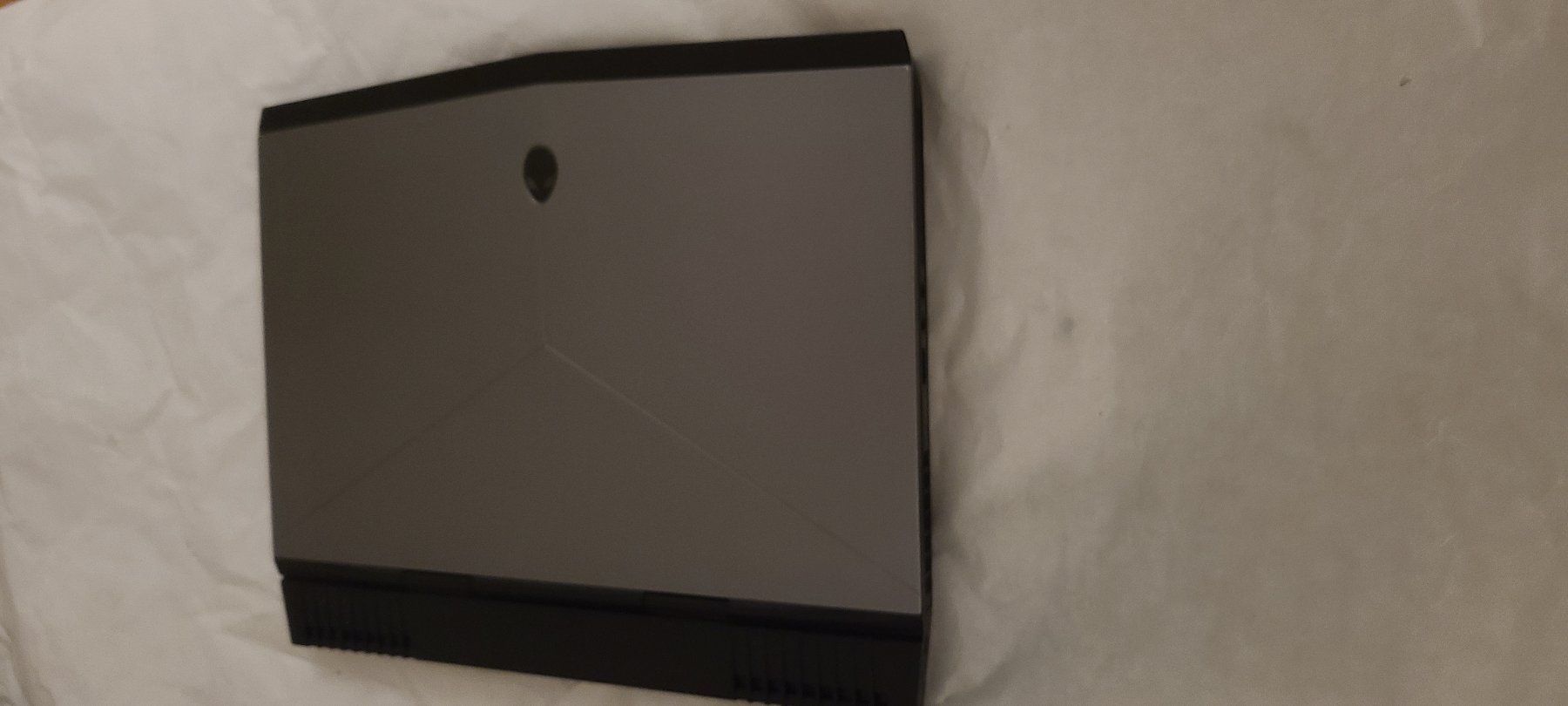 Alienware Notebooks: Alienware Gaming Laptop 13 R3 – Neu (gemäss Beschreibung) aus Roggwil BE von  2