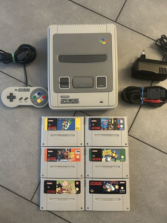 Nintendo Console: Nintendo Snes Konsole mit 6 Top spiele – Usato da Oftringen venduto da Breza22