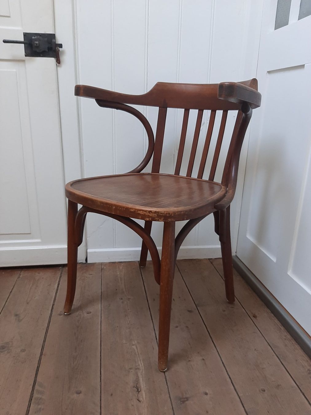Thonet Sedie: Antiker Bugholz Stuhl Thonet – Usato da Arbon venduto da torso444