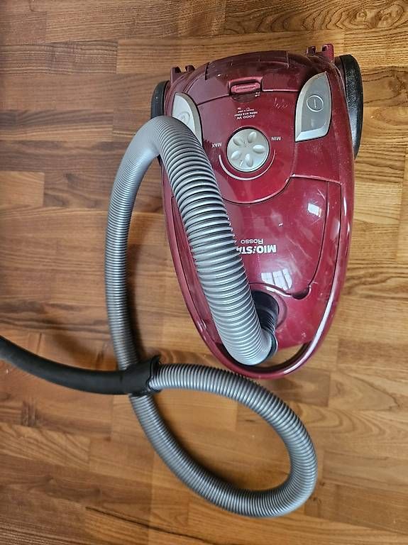 Mio Star Aspirapolveri & Accessori: Staubsauger MioStar Rosso – Usato da Römerswil LU venduto da Helfenstein6027