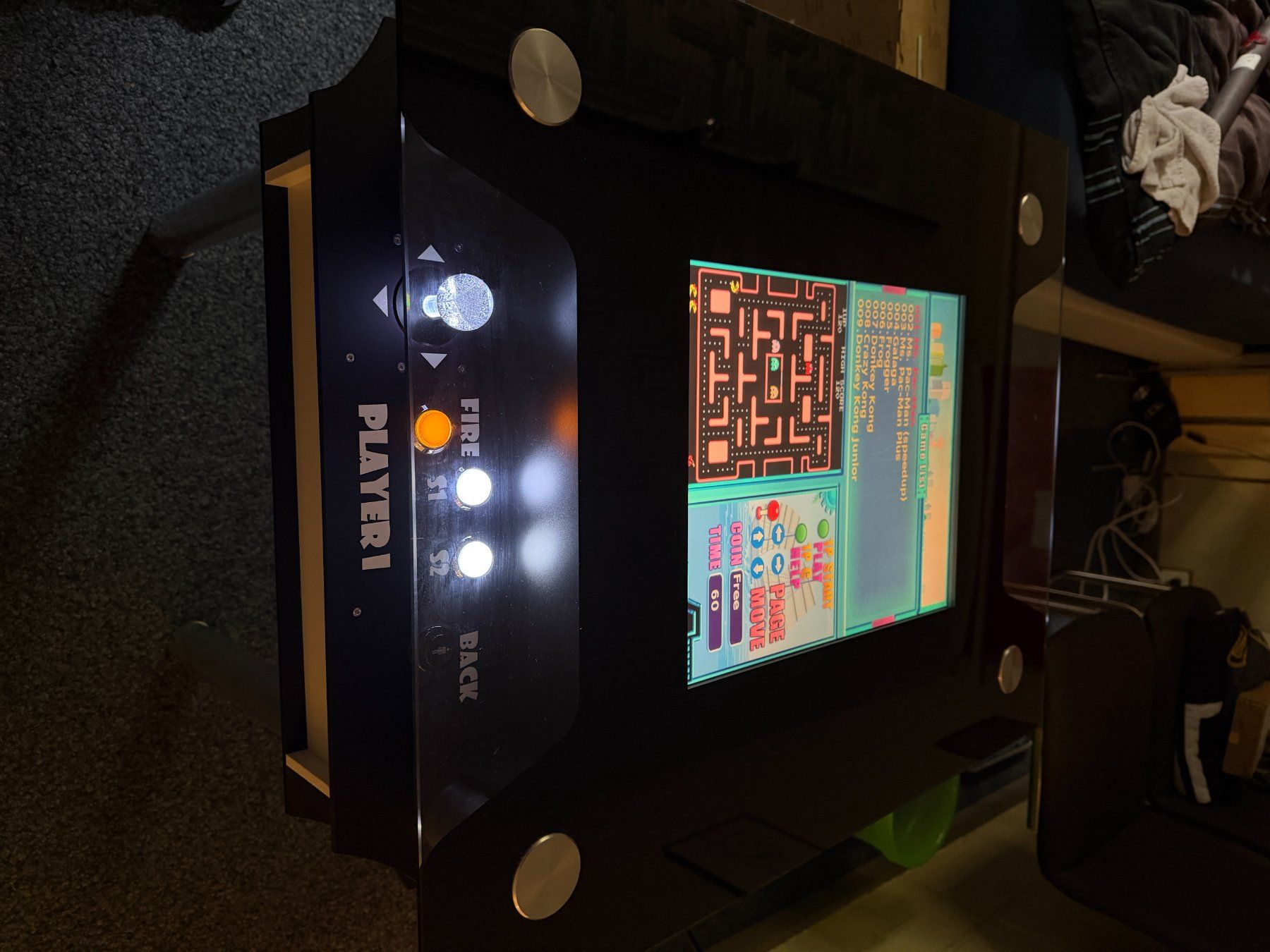 Console: Spieltisch mit über 400 Games – Usato da Herzogenbuchsee venduto da Amadeus1974 3