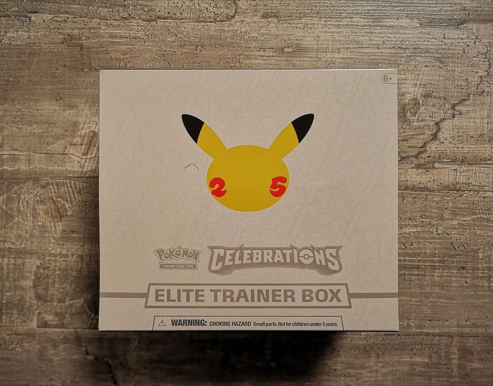 Karten: Pokémon Celebrations ETB 🇺🇲 – Neu und originalverpackt aus Riehen von _TheCollectorShop_