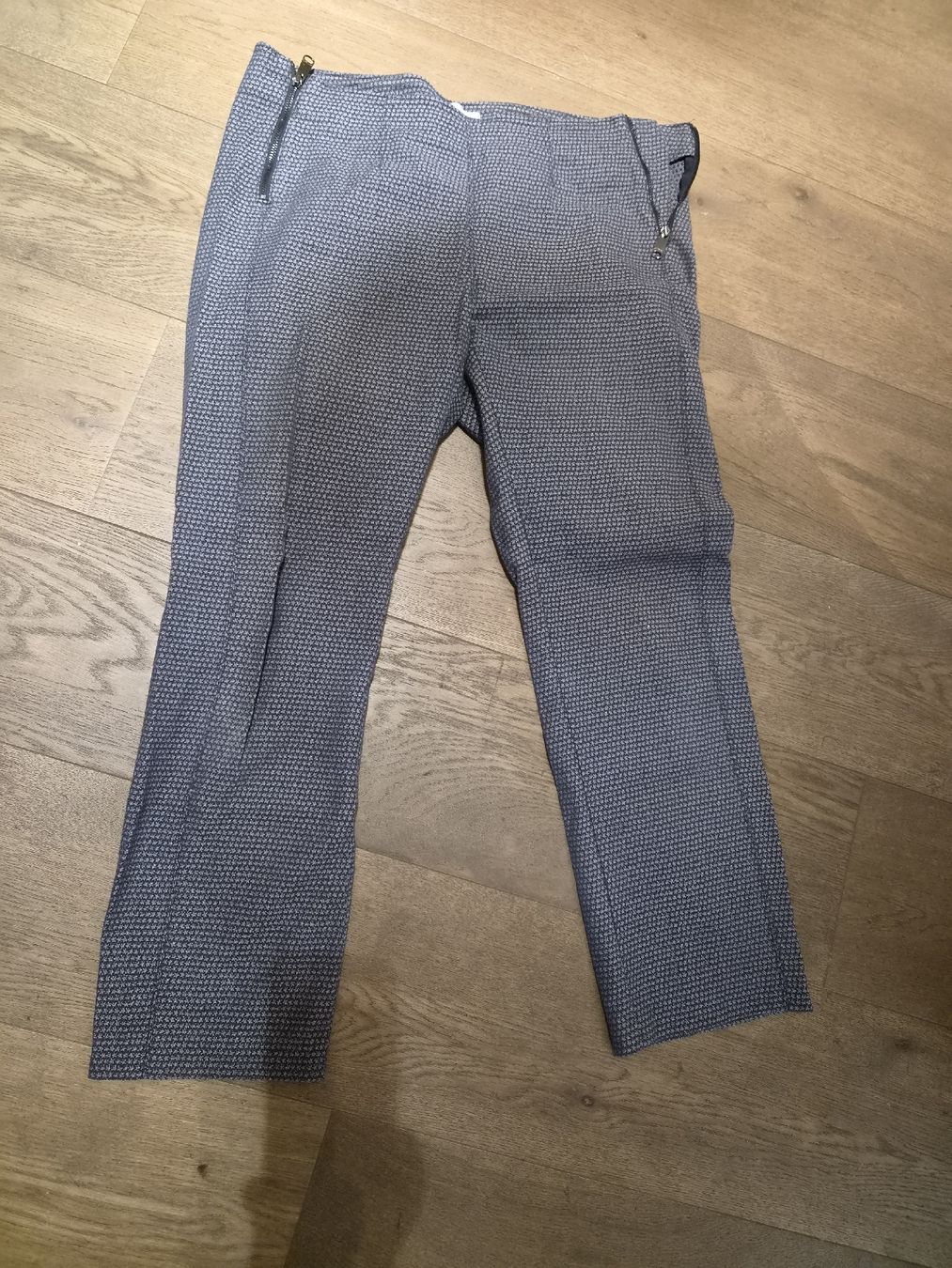 Max Mara Pantalons: max&co pantalon  – D'occasion à Genève par ana_z8yn