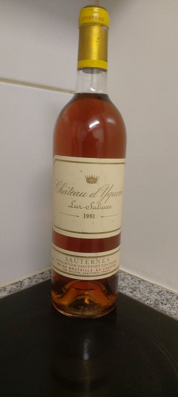 Yquem Vino: Château d'Yquem 1981 – Nuovo (secondo la descrizione) da Grenchen venduto da poggione