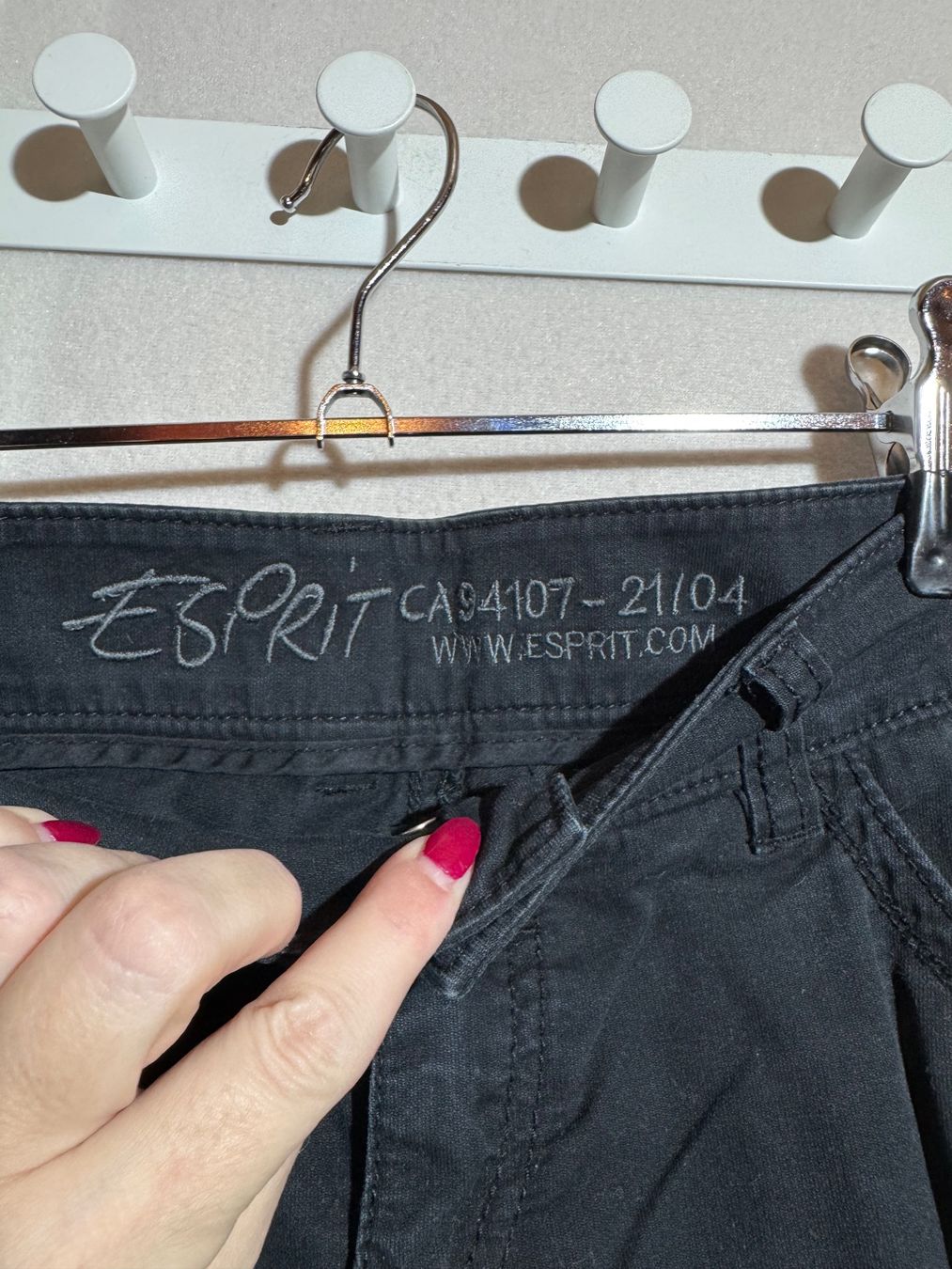 Esprit Jeans: Schwarze Jeans von Esprit Gr. 40 – Usato da Grosswangen venduto da SALE_SALE_SALE 2