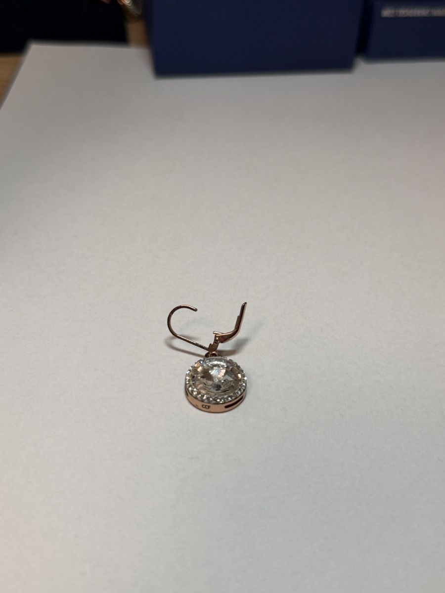 Swarovski Ohrringe & -stecker: Swarovski Ohrringe – Gebraucht aus Visp von lil_tq8p 1