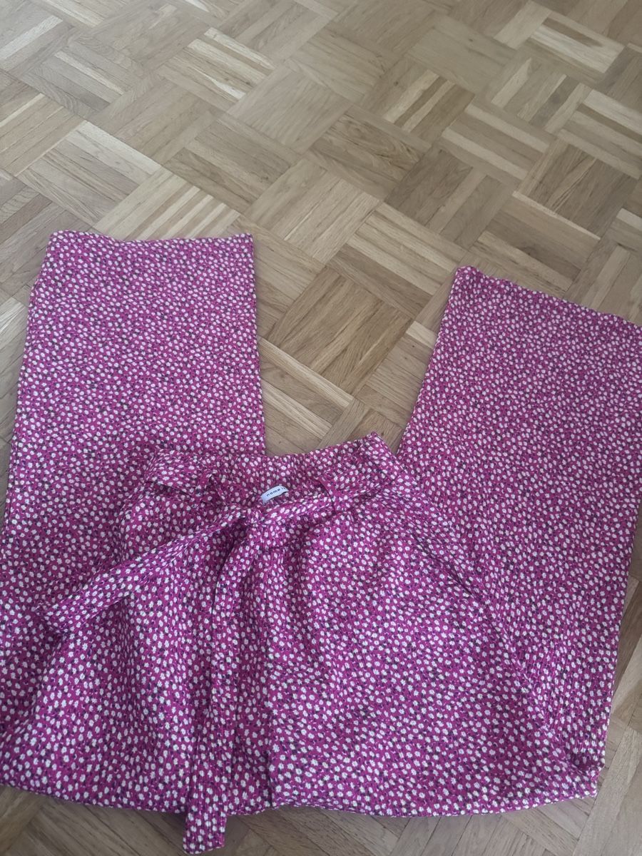 Lotti & Set di vestiti: Marken Paket 140 – Usato da Schlieren venduto da Fam.Baumi 3