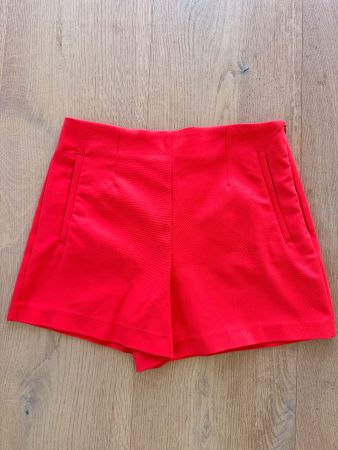 Zara Shorts kurz in rot Gr.S