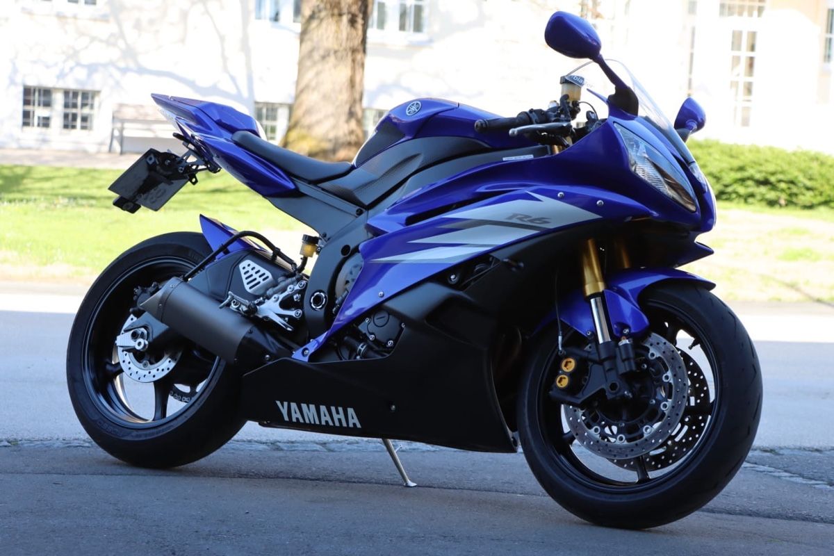 Yamaha Strada: Yamaha YZF-R6 RJ11 – Usato da Rheineck venduto da s1kfrank