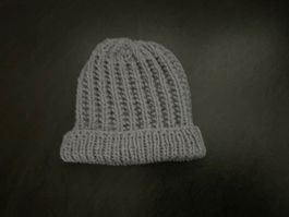 Warme, handgestrickte Kinder Wintermuetze- Dehnbar