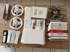 Nintendo Wii inkl. 11x Games und viel Zubehör