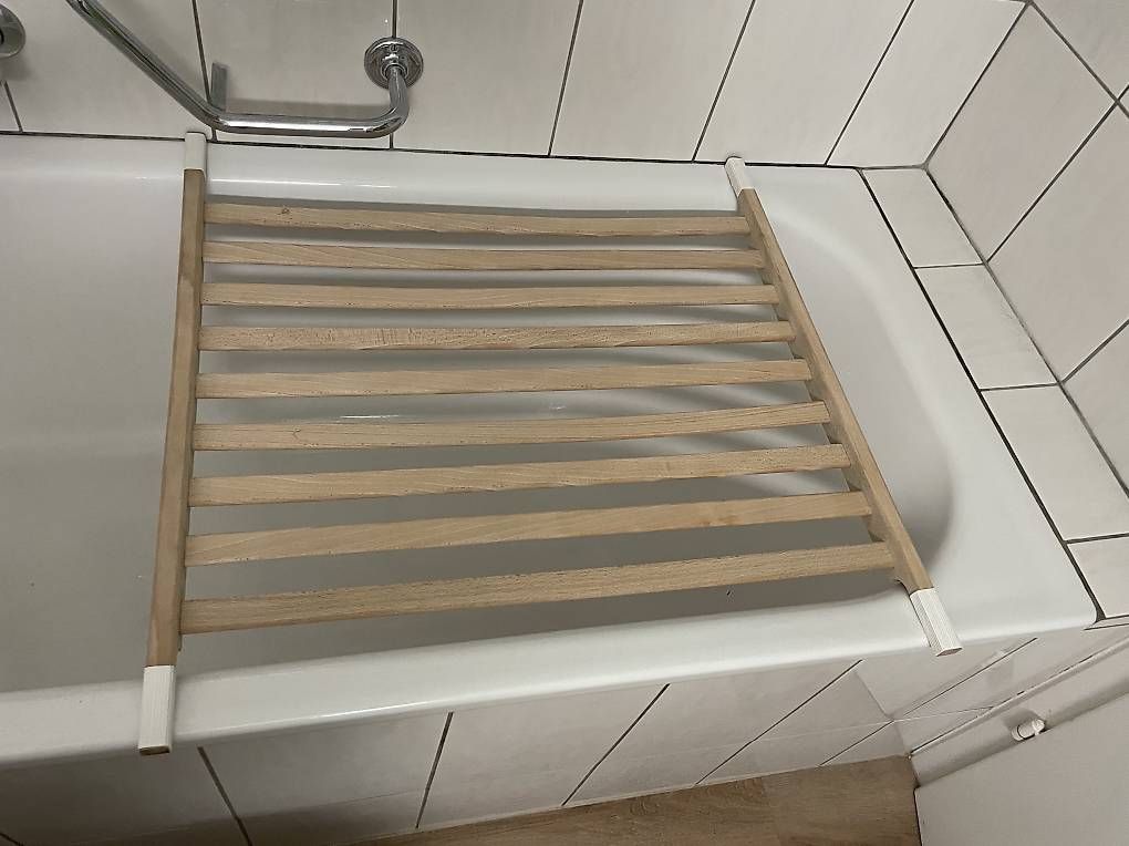 Badewannen: Badwannenrost  – Gebraucht aus Seon von jul_doessegger 1